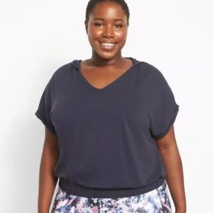 NWT LIVI Active Lane Bryant - Hooded Short Sleeve Top.  Size 22/24